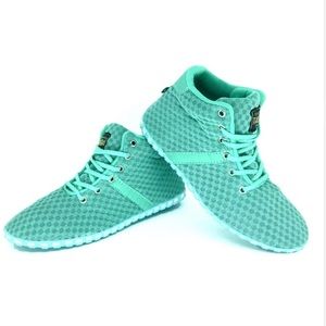 Taygra Brazil Corridalta Dance Sneakers size 8 Water Green